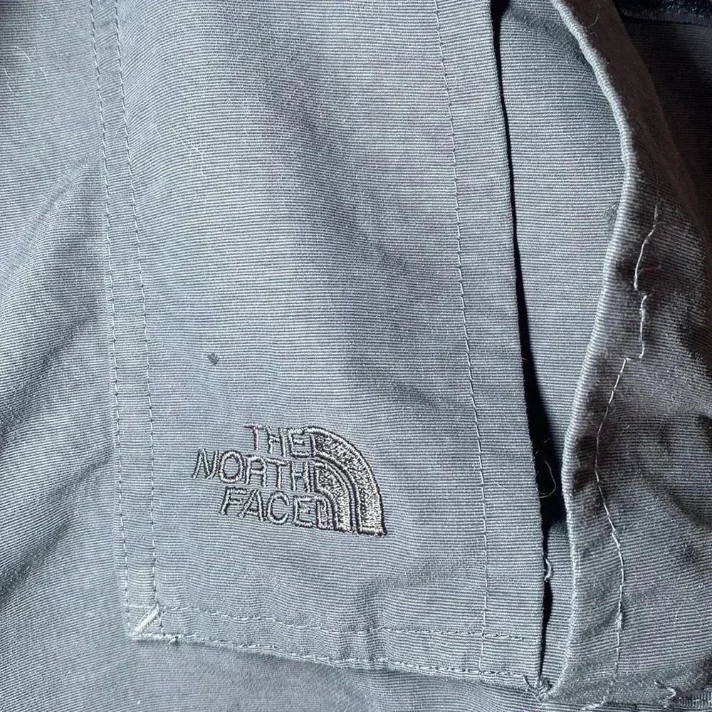 North Face Shorts Mens Large Gray Cargo Hiking Nylon Pockets Belted Outdoor Clip